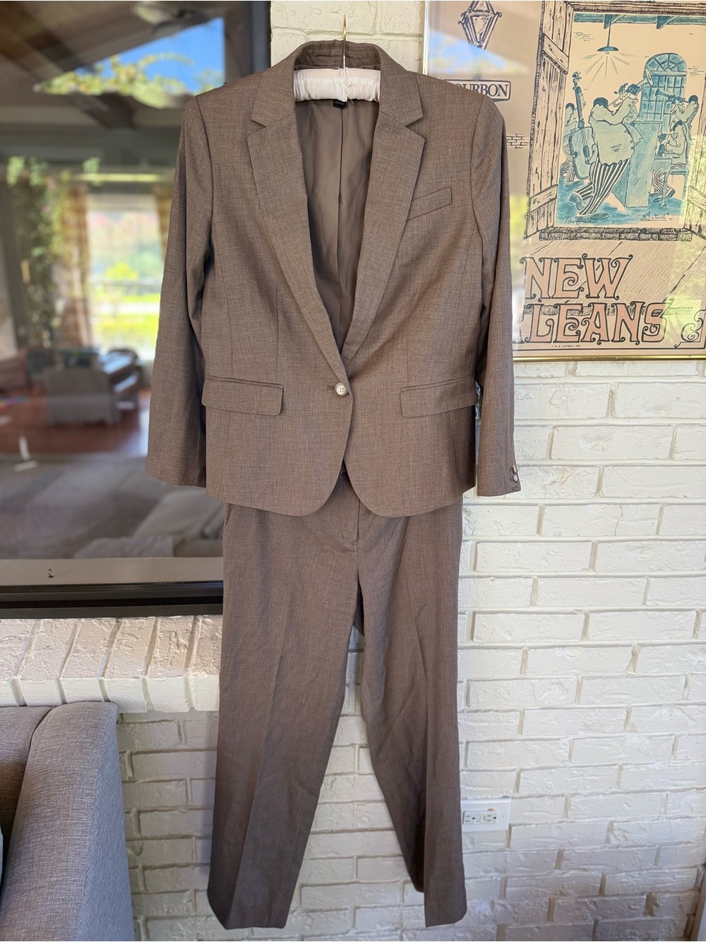 Ann Taylor Brown Two-Piece Women's Suit Blazer & Trousers